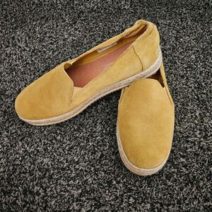 TOMS Mustard Yellow Suede Palma Espadrille Size 7.5 NWOT